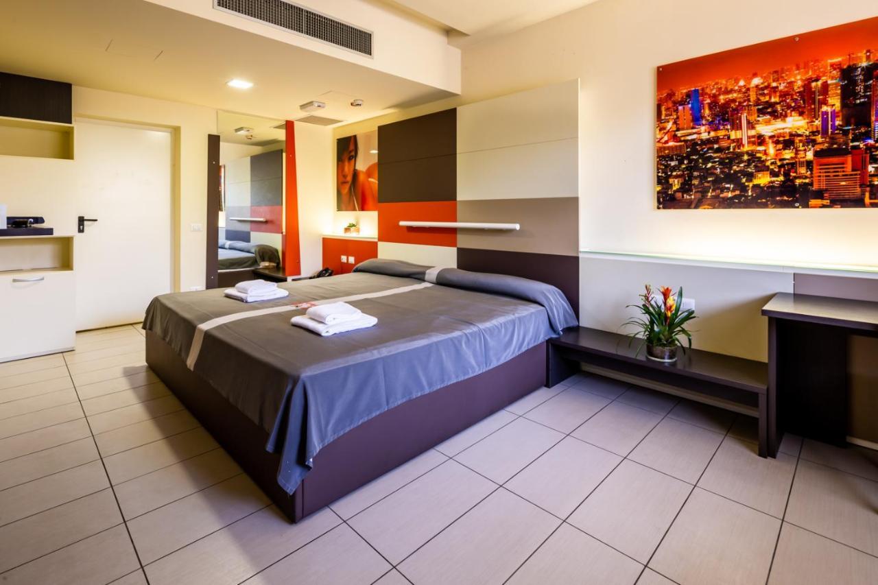 Motel Autosole Vip Castelnuovo Scrivia Buitenkant foto